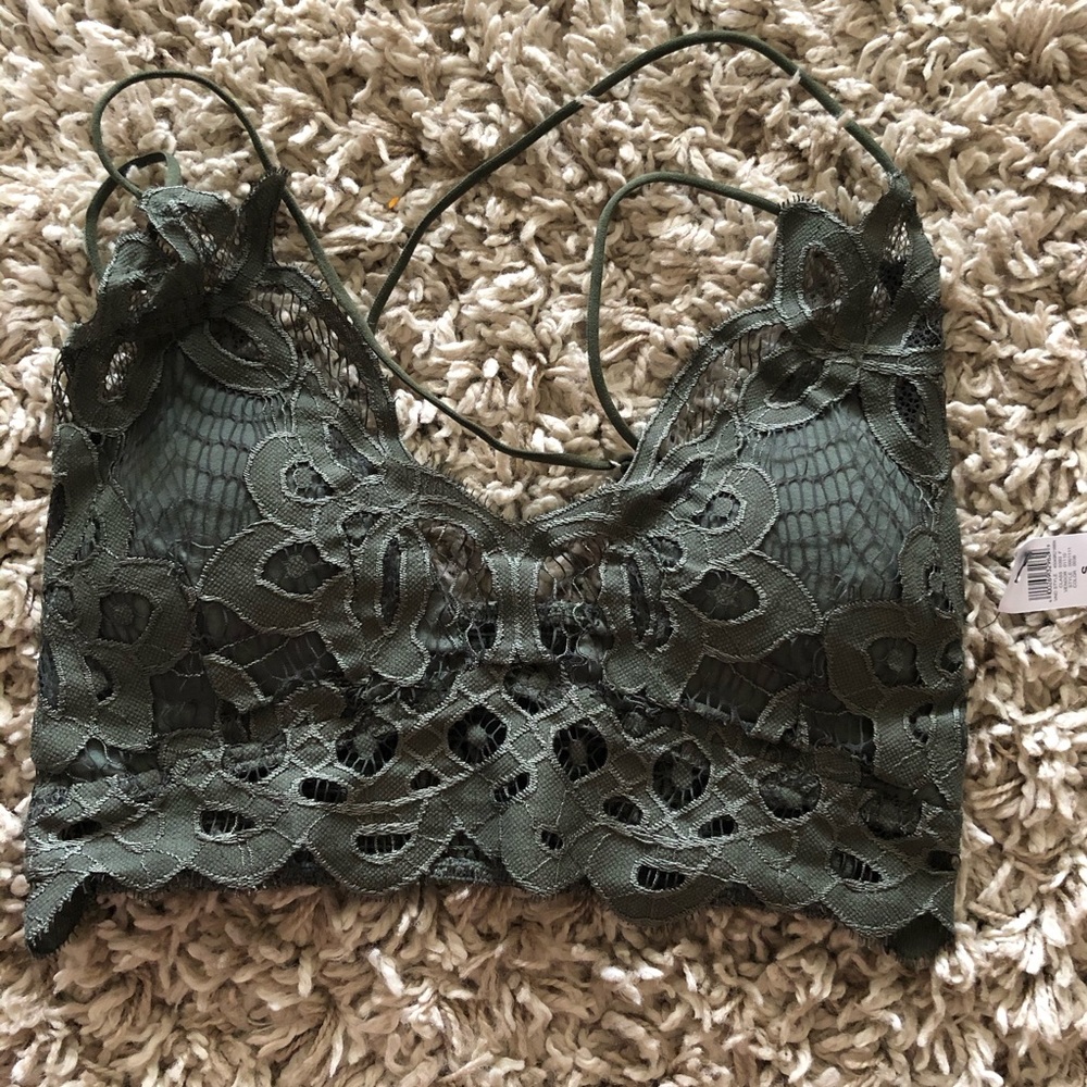 NEW FREE PEOPLE (like) Size small lace bralette